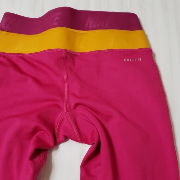 Girls Nike Dri-Fit Pink Leggings - Picture 5 of 8